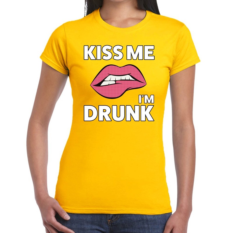 Kiss me i am drunk t-shirt geel dames