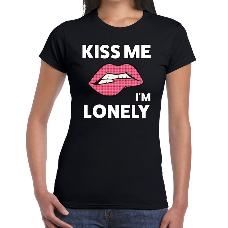 Kiss me i am lonely t-shirt zwart dames