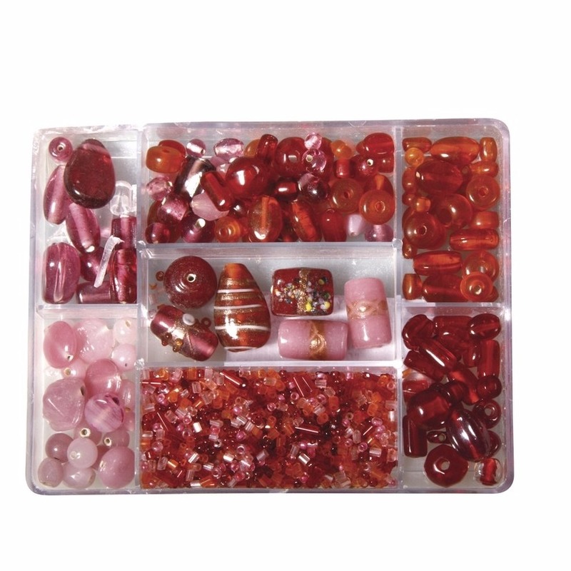 Roze-rode glaskralen in opbergdoos 115 gram hobbymateriaal