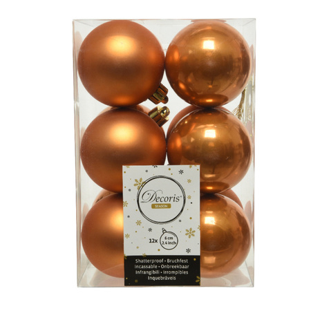 48x stuks kunststof kerstballen cognac bruin (amber) 6 cm glans/mat