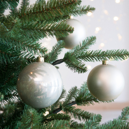 4x Licht parel/champagne kerstballen 10 cm glanzende/matte kunststof/plastic kerstversiering